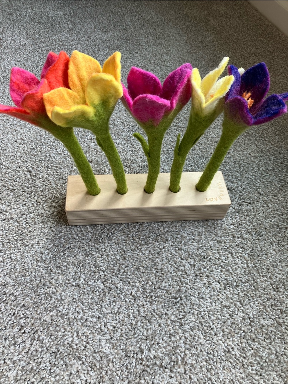 Lovevery Felt Flowers In A Row - The Helper Playkit